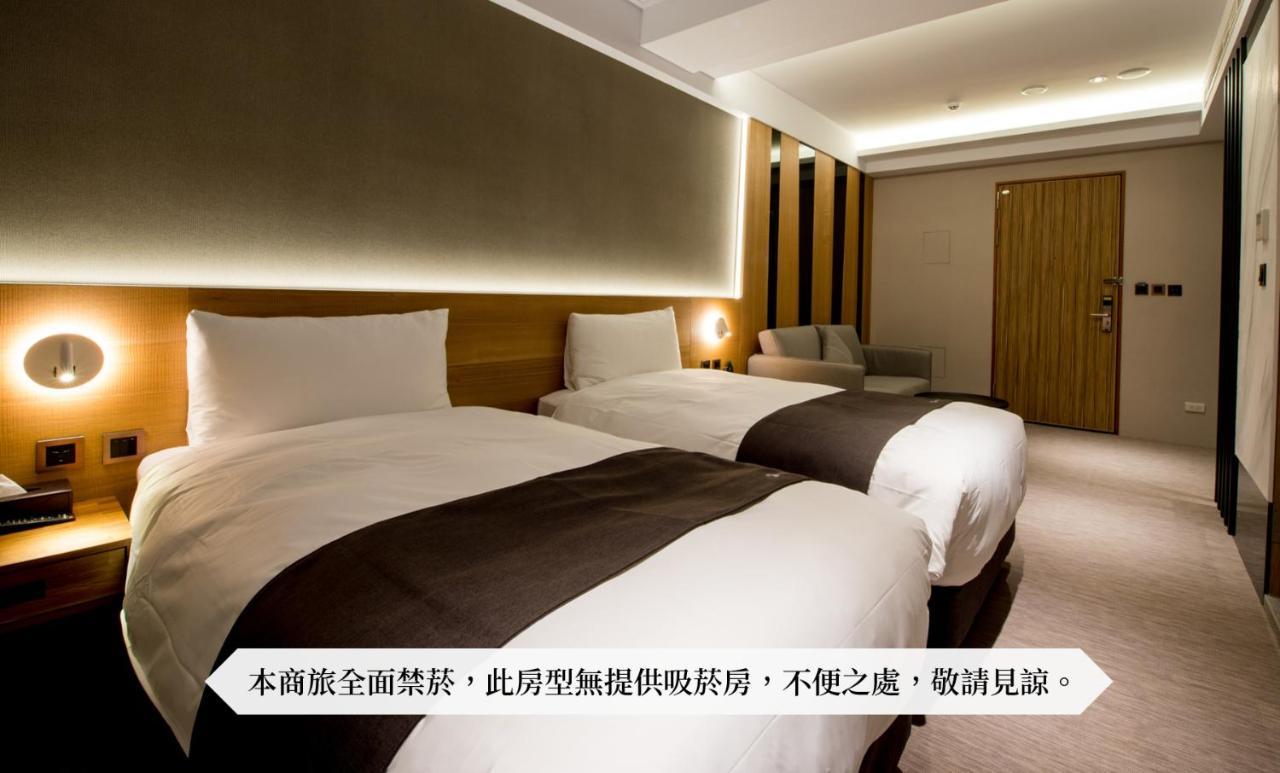 He-Jia Hotel Miaoli Exteriör bild
