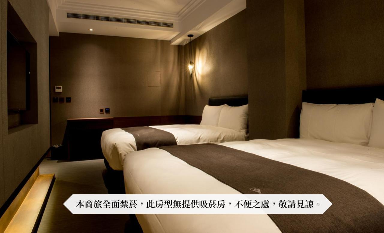 He-Jia Hotel Miaoli Exteriör bild