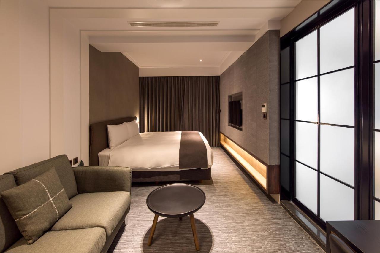 He-Jia Hotel Miaoli Exteriör bild